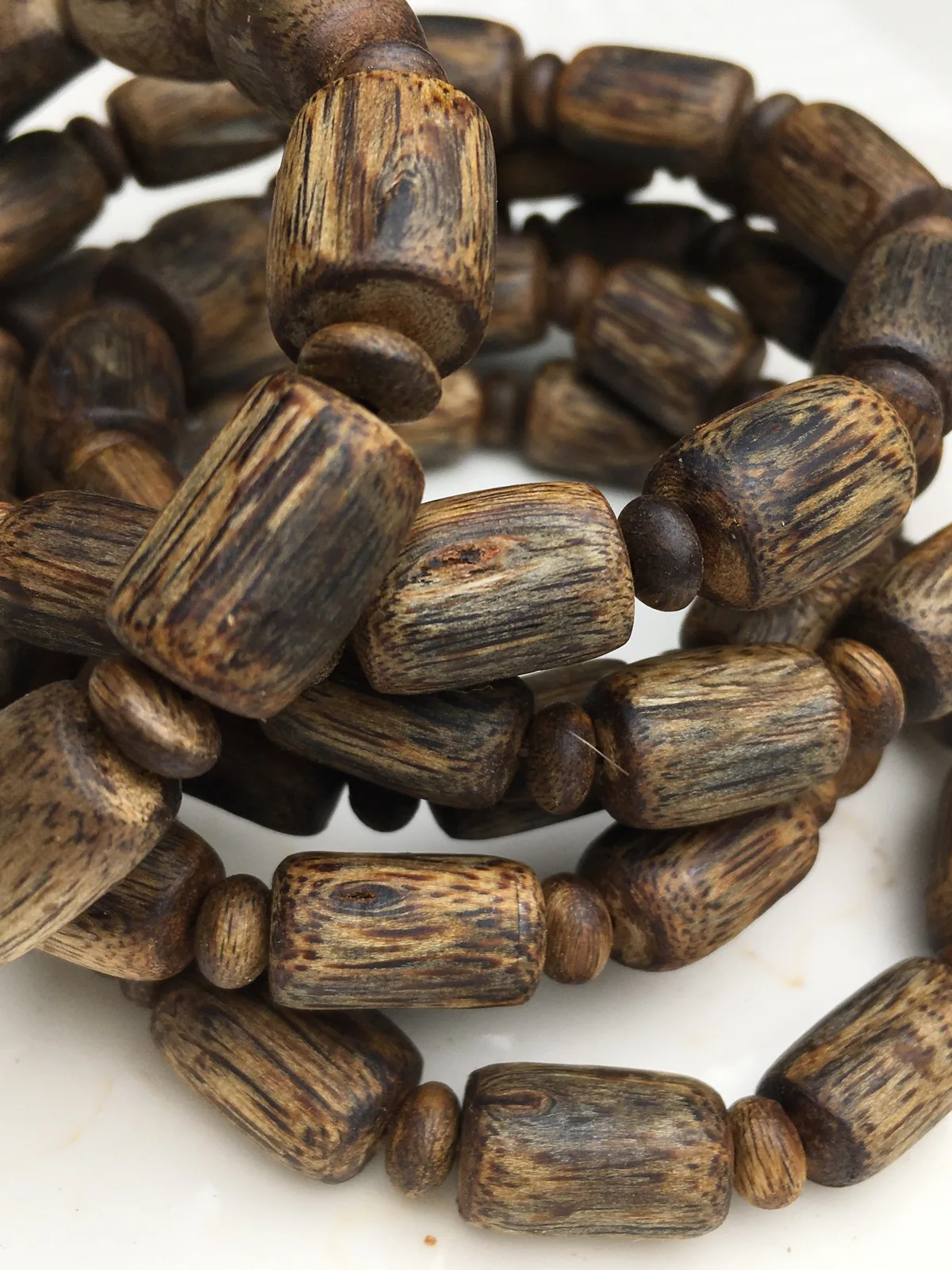 Agarwood Barrel Bead Bracelet I — photo 3 of 9