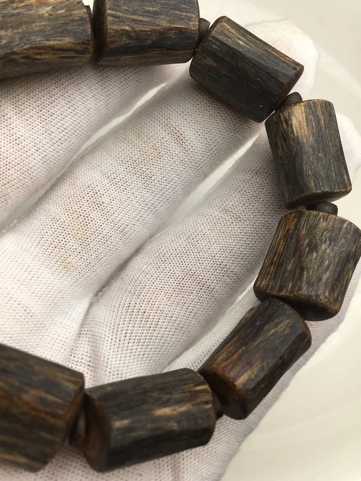 Agarwood Cube Bead Bracelet II — photo 3 of 9