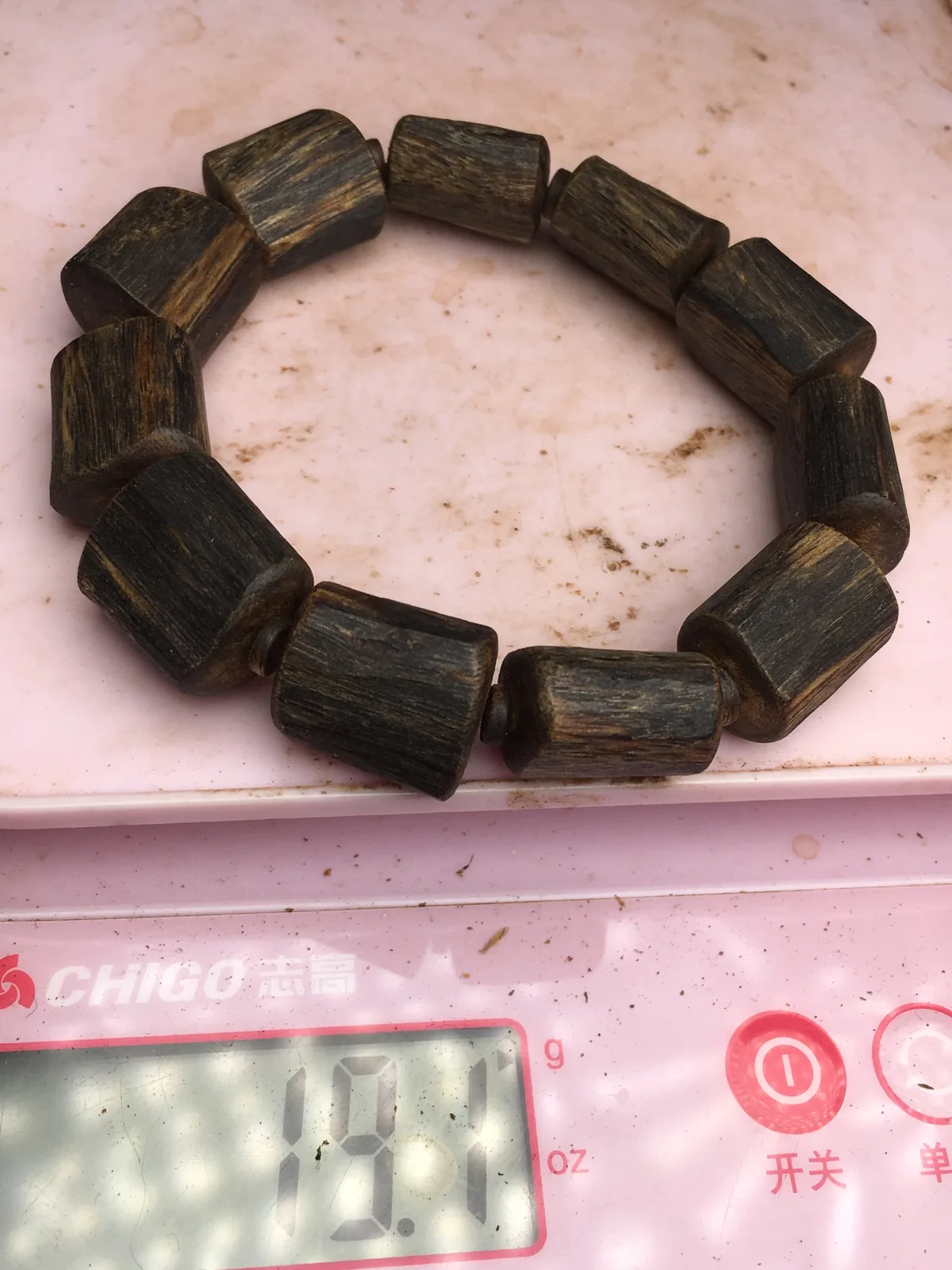 Agarwood Cube Bead Bracelet II — photo 9 of 9