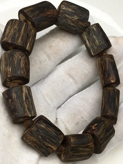 Agarwood Cube Bead Bracelet VII