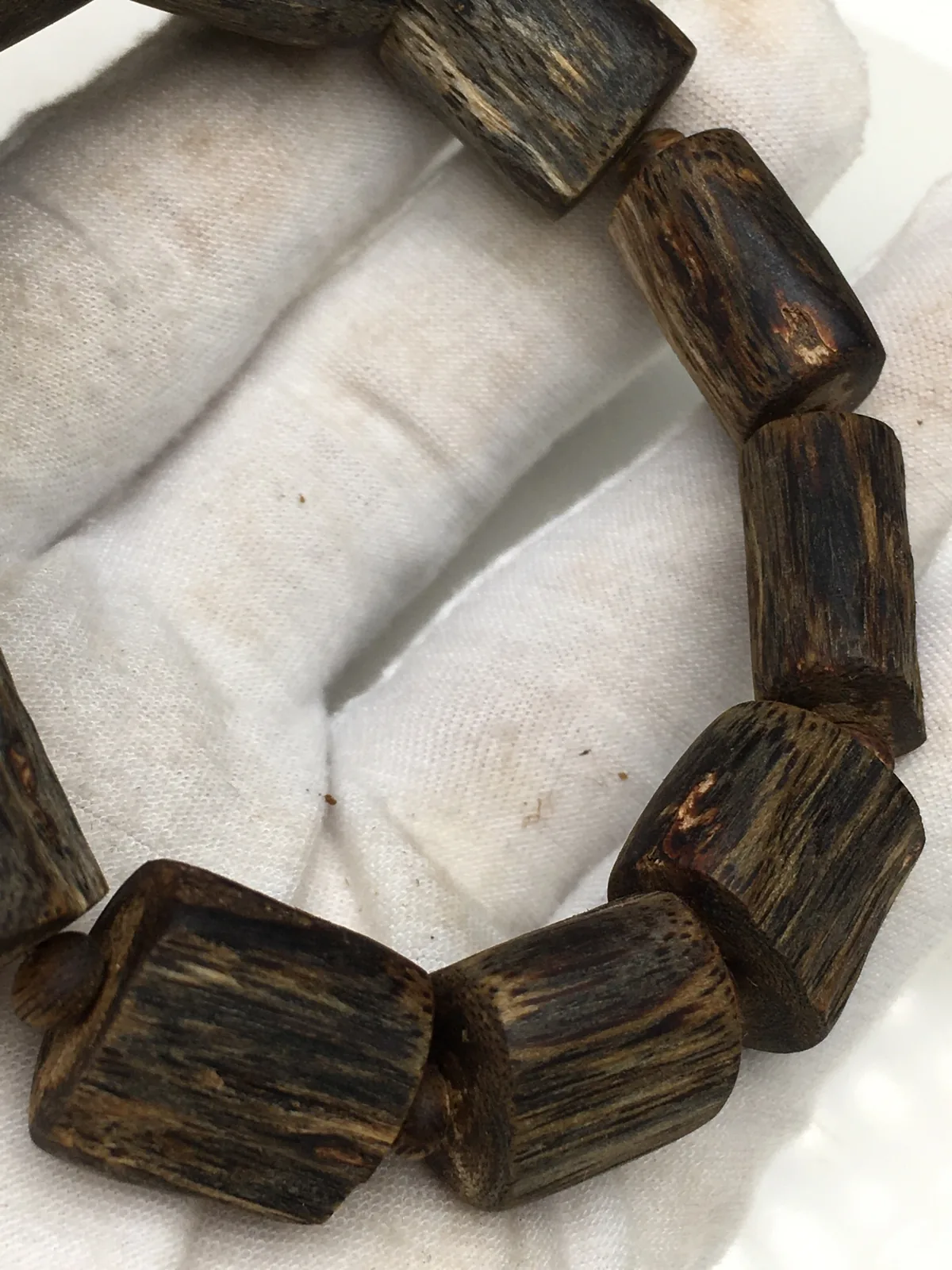 Agarwood Cube Bead Bracelet VII — photo 3 of 9