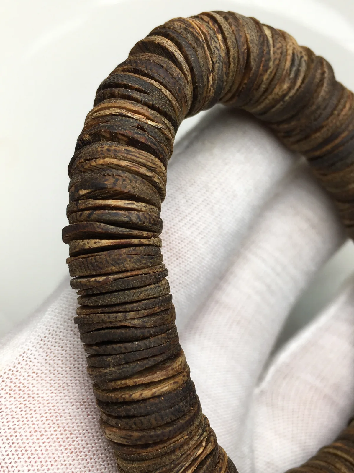 Agarwood Disc Bead Bracelet I — photo 7 of 9