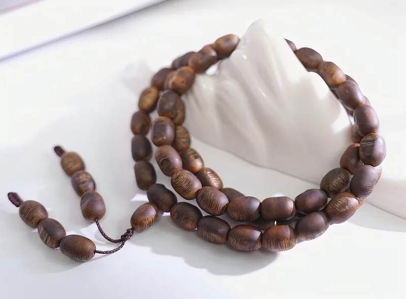 Agarwood Natural-Form Multi-Wrap Bracelet I, real photo
