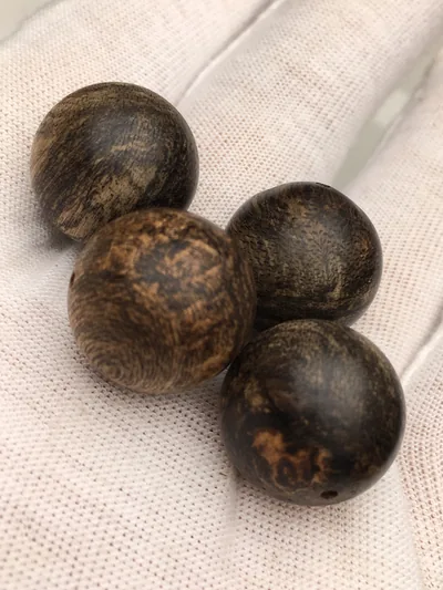 Loose Agarwood Beads I