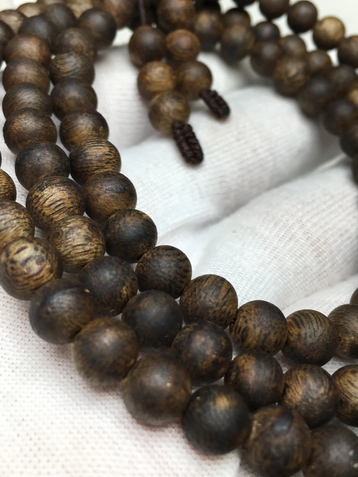 Agarwood Round Bead Multi-Wrap Bracelet I — real photo 15