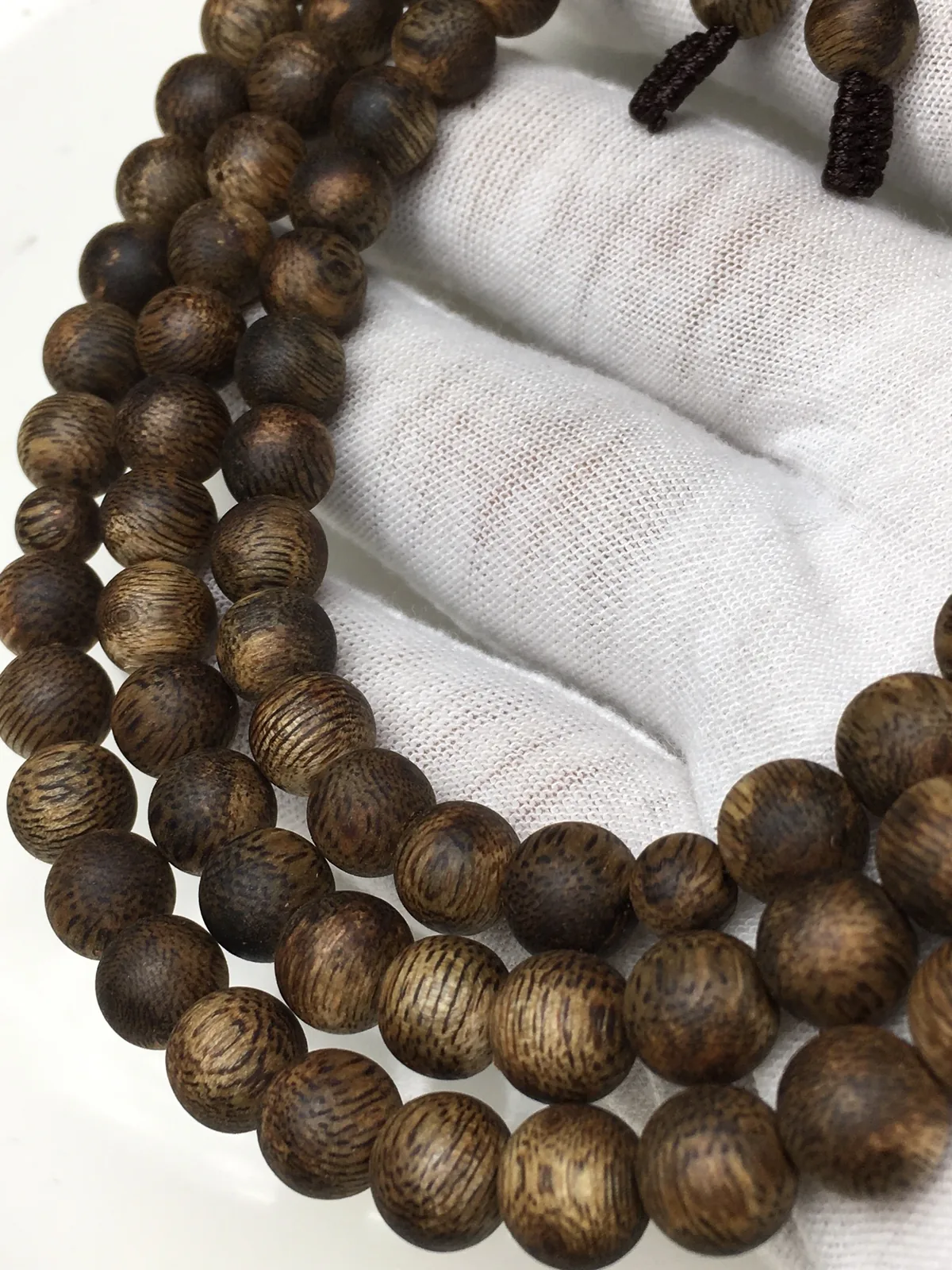 Close-up of the grain, photo 4 of 9