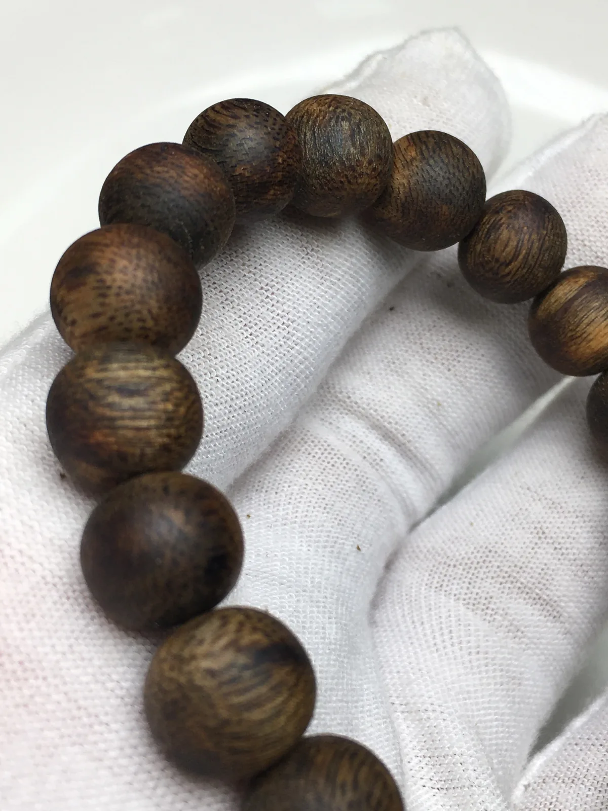 Agarwood Round Bead Bracelet VI — photo 7 of 9